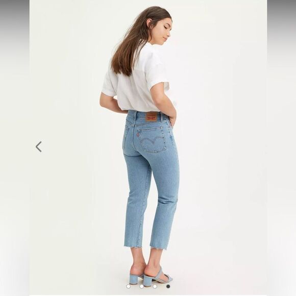 Levi's Light Blue Cropped Jeans - Picture 1 of 14